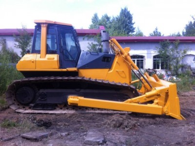 Аренда Бульдозер KOMATSU D65E-12