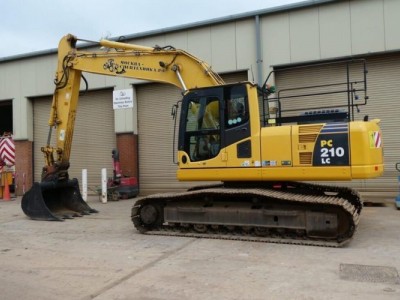 Аренда Экскаватор гусеничный KOMATSU PC210LC