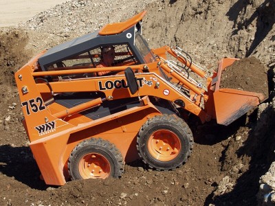 Аренда Мини-погрузчик LOCUST L753