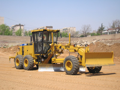 Аренда Грейдер SEM 922AWD