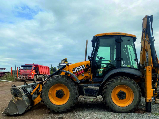 Аренда Экскаватор-погрузчик JCB-4CX Аренда Экскаватор-погрузчик JCB-4CX